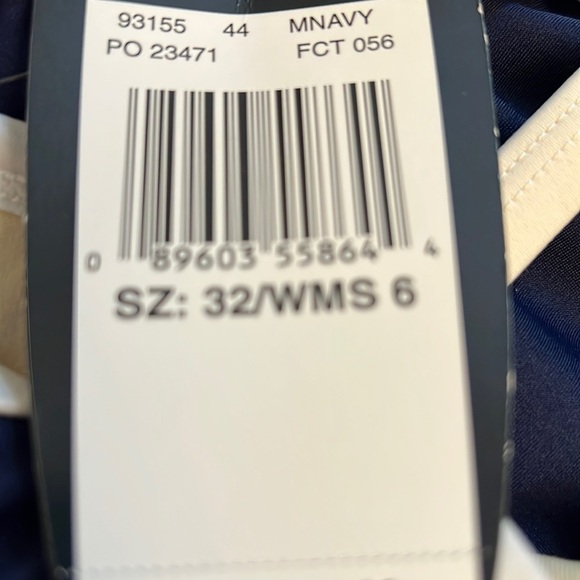 Nike Polyester Lycra spandex blend One Piece swimsuit Size 6 NWT U Back - Picture 10 of 14